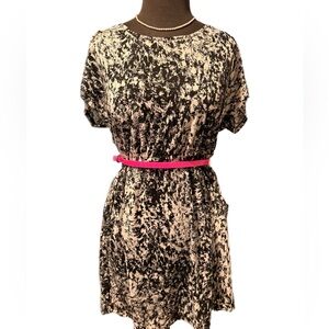 SOLD Women’s abstract pattern dress by Mudd Size XL NWT